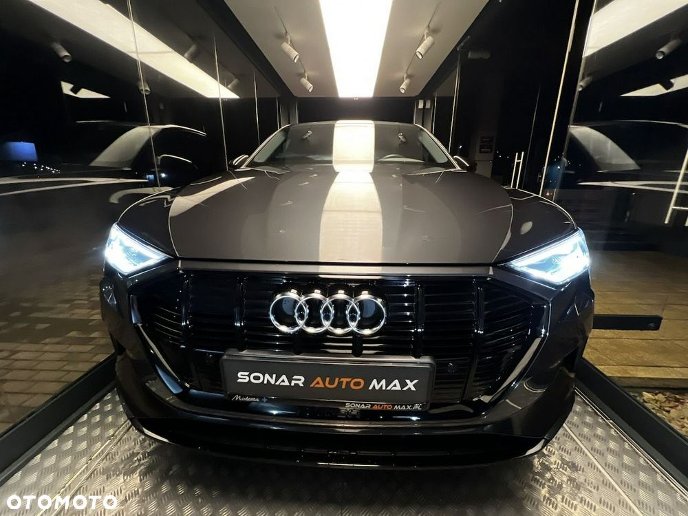 Audi e-tron Sportback - 10