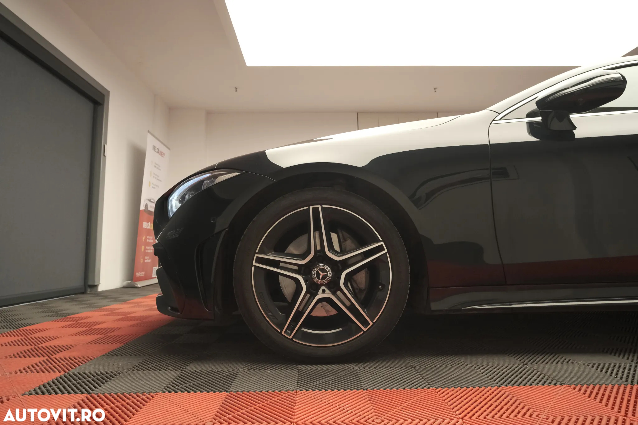 Mercedes-Benz CLS 350 9G-TRONIC AMG Line - 9