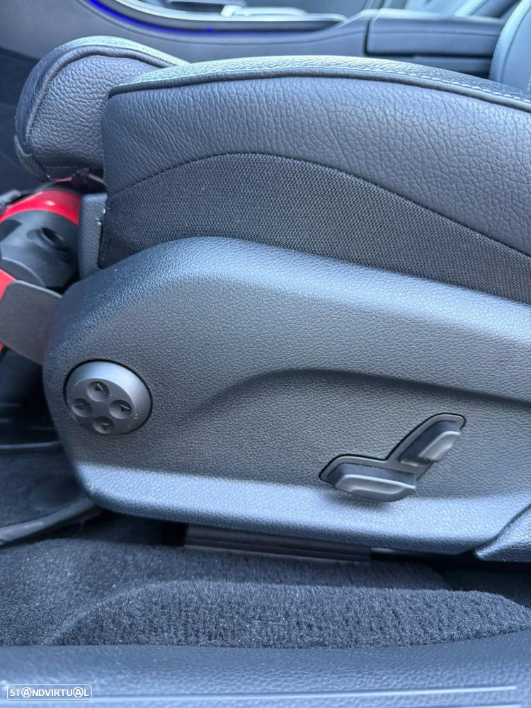 Mercedes-Benz E 300 de 4Matic 9G-TRONIC AMG Line - 26