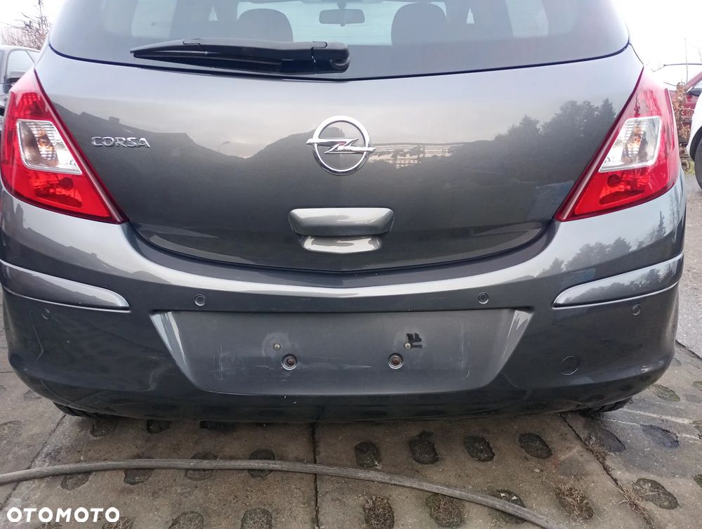 OPEL CORSA D 5d Z177 zderzak tylny tył tylni pod czujniki PDC - 1