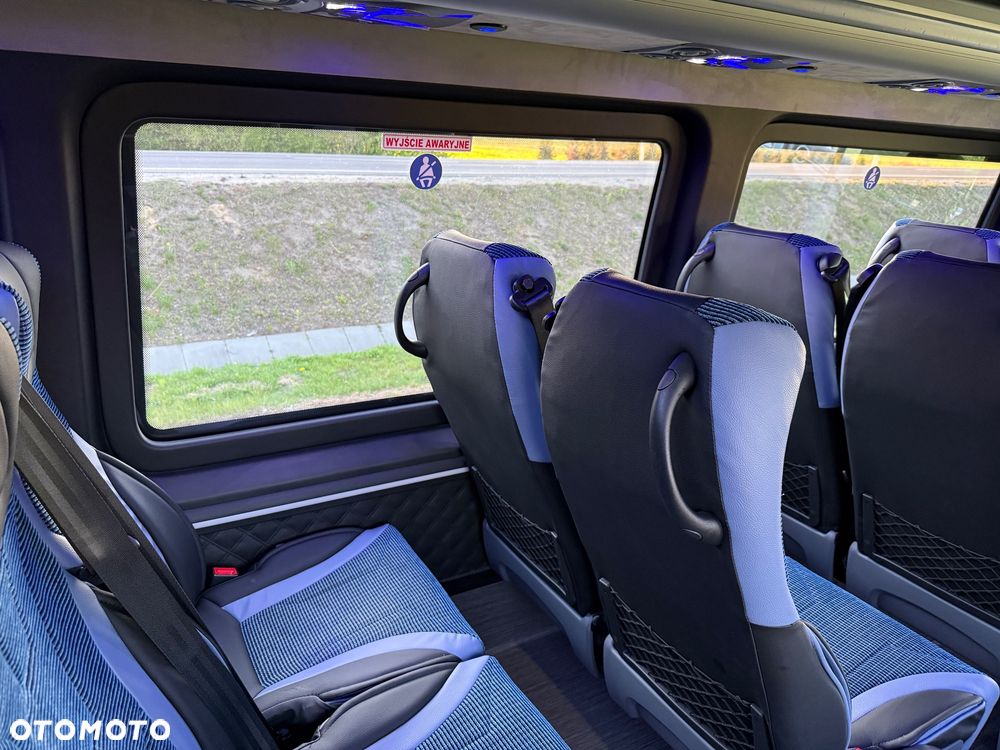 Mercedes-Benz Sprinter 519 - 17