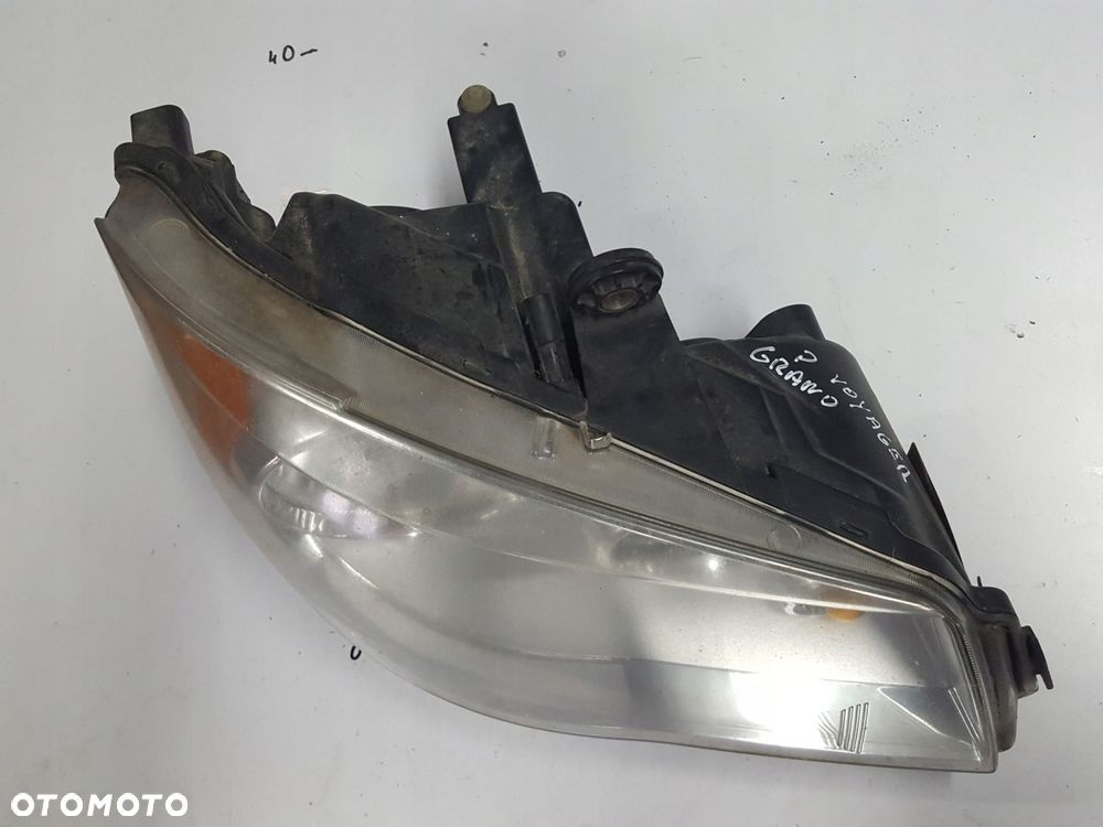 CHRYSLER GRAND VOYAGER V 08-10r LAMPA PRAWA PRZÓD ANGLIK - 3