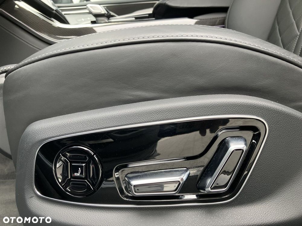 Audi A8 - 15