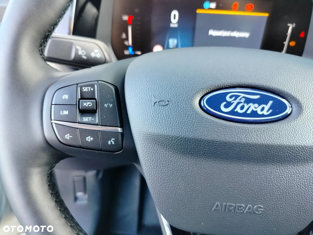 Ford Transit Courier - 12