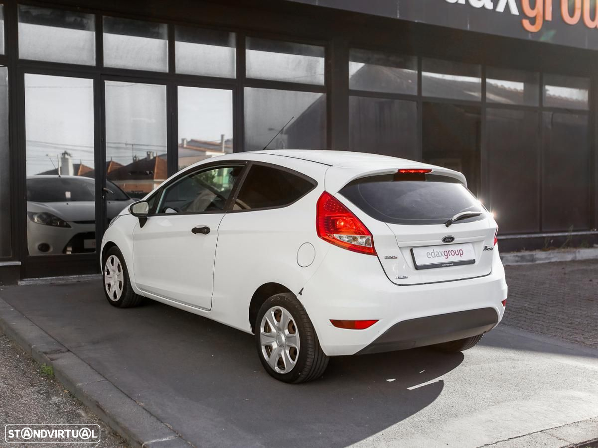 Ford Fiesta Van - 3
