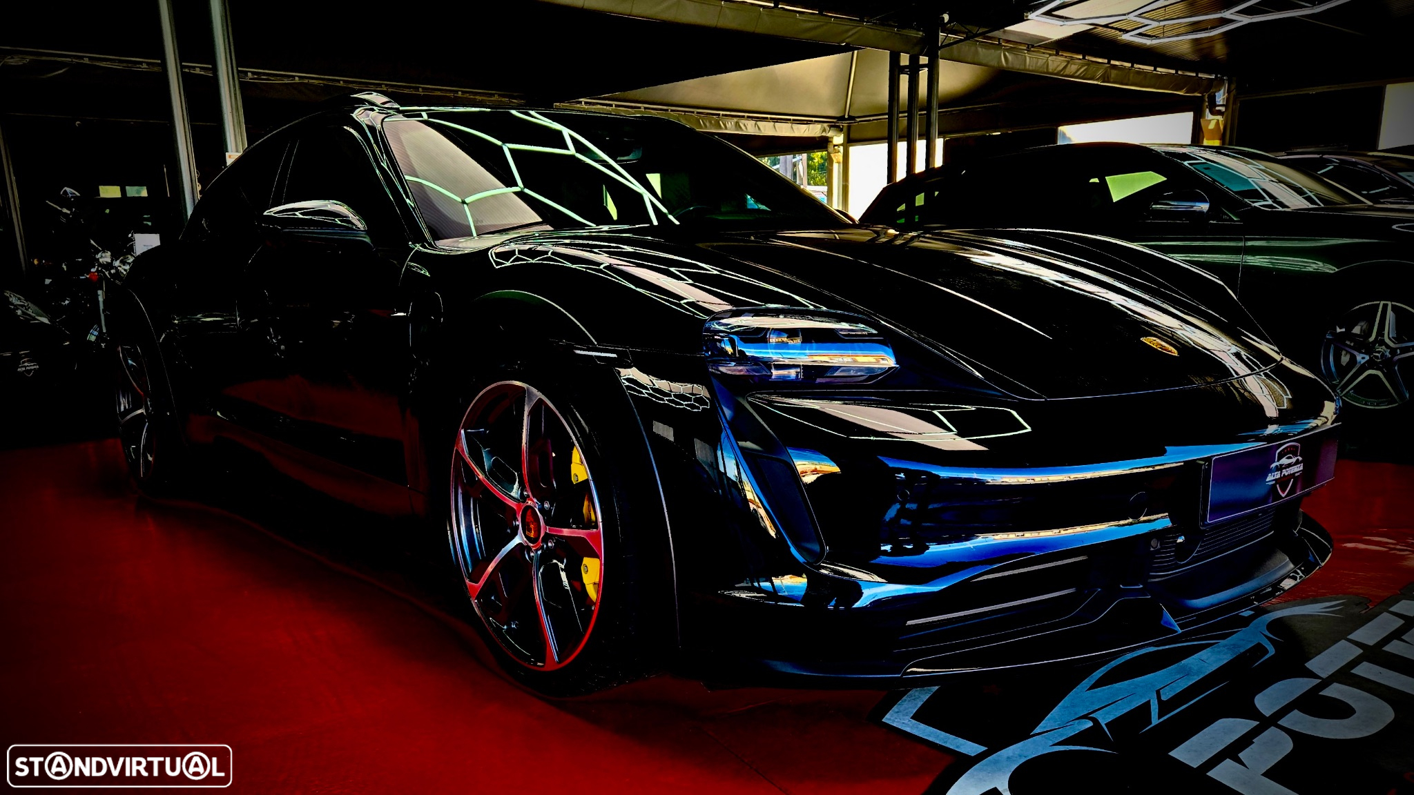 Porsche Taycan Cross Turismo Turbo - 3