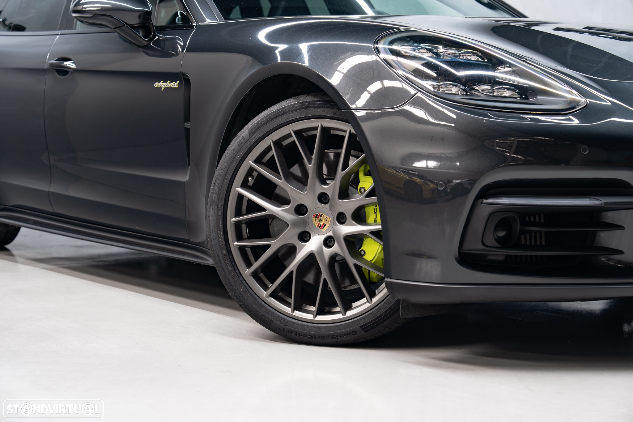 Porsche Panamera Sport Turismo 4 E-Hybrid - 4