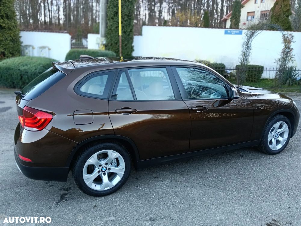 BMW X1 xDrive20d Aut. Sport Line - 2