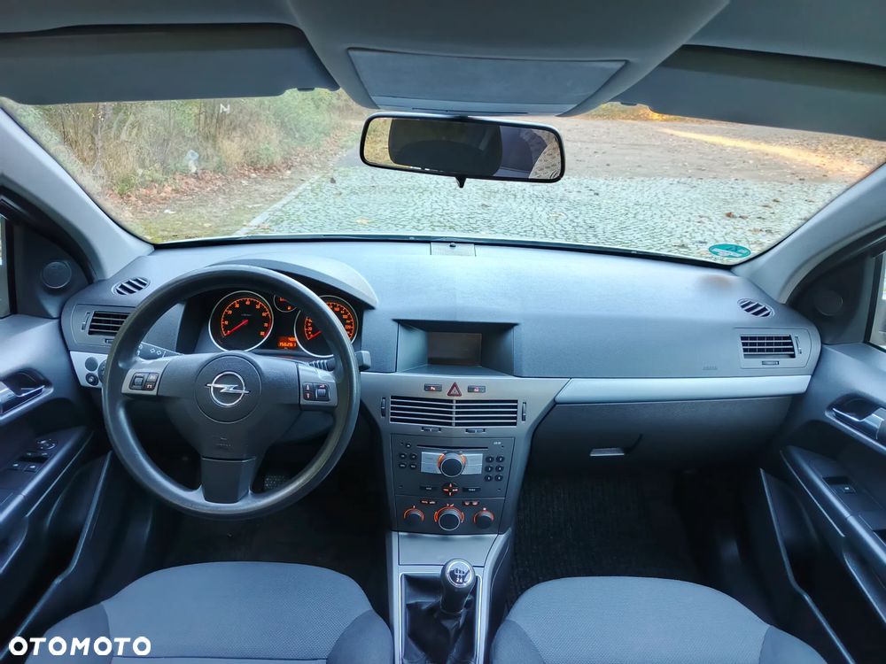 Opel Astra - 8