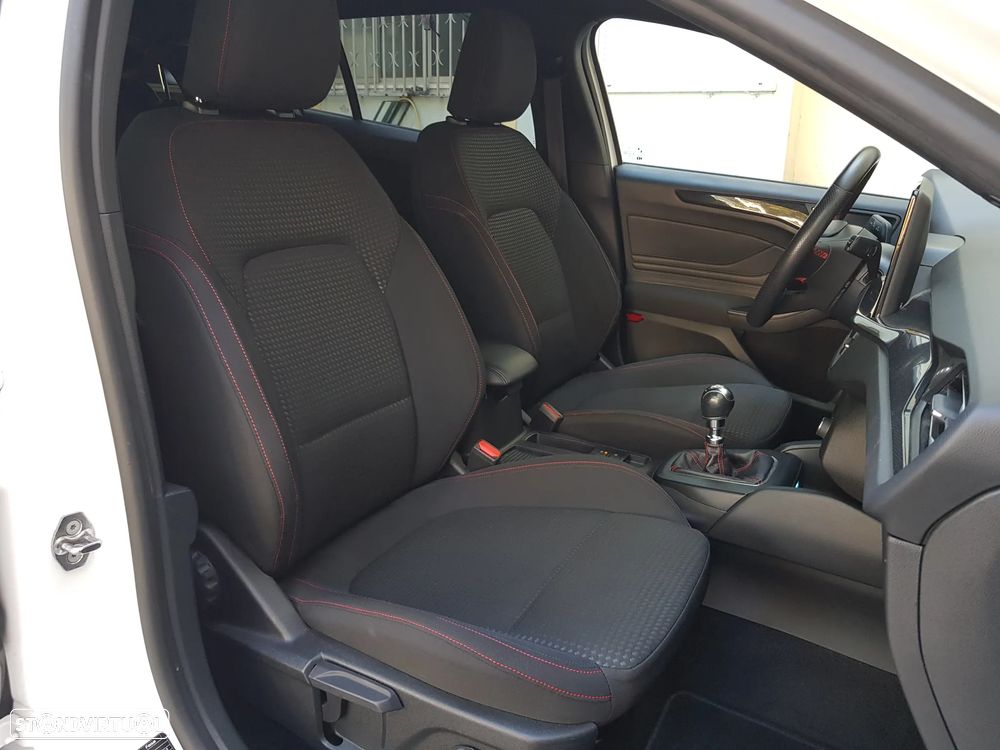 Ford Focus SW 1.5 TDCi EcoBlue ST-Line X - 40