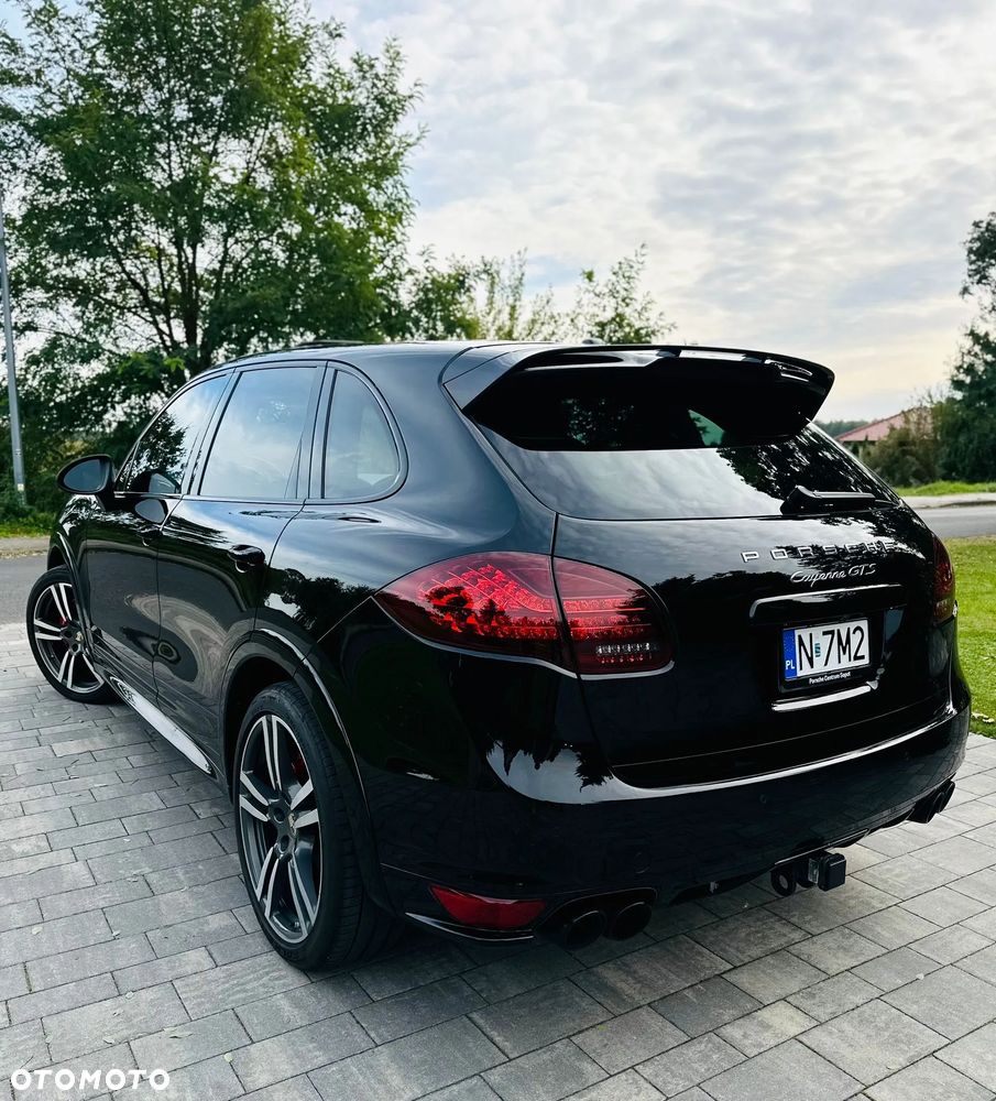 Porsche Cayenne GTS - 7