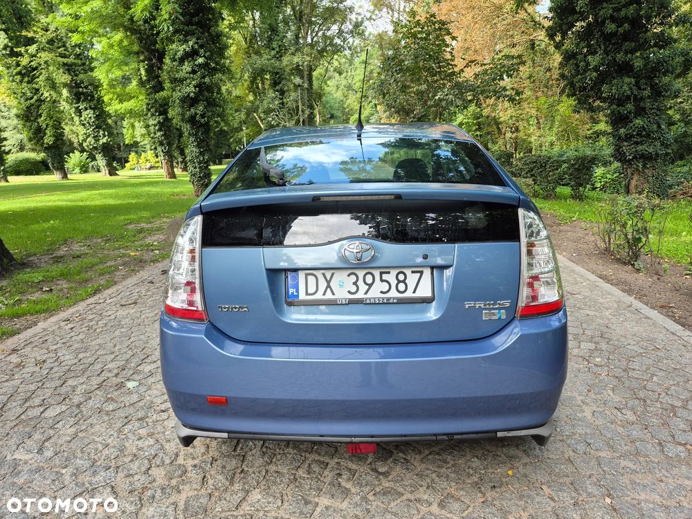 Toyota Prius 1.5 VVT-i Prestige - 6