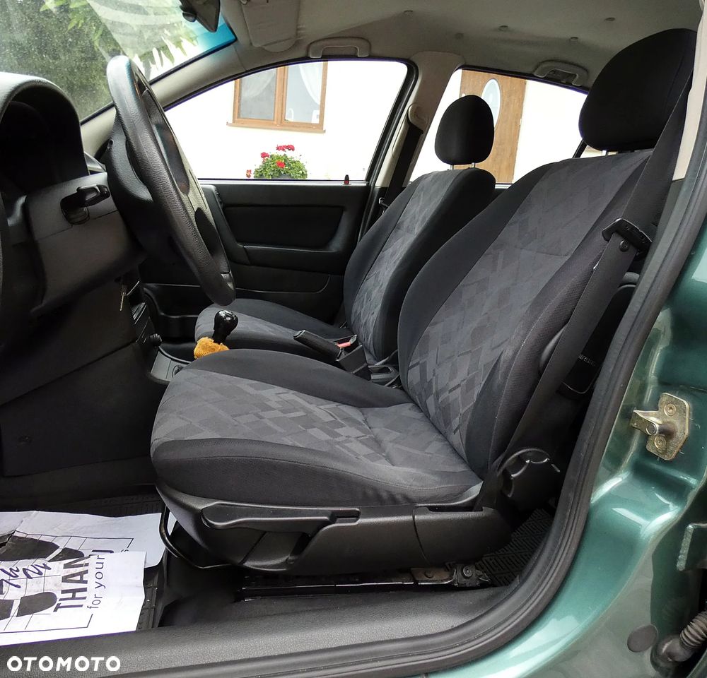 Opel Astra 1.6 Sportive - 14