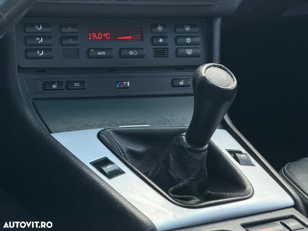 BMW Seria 3 316i Edition Sport - 16