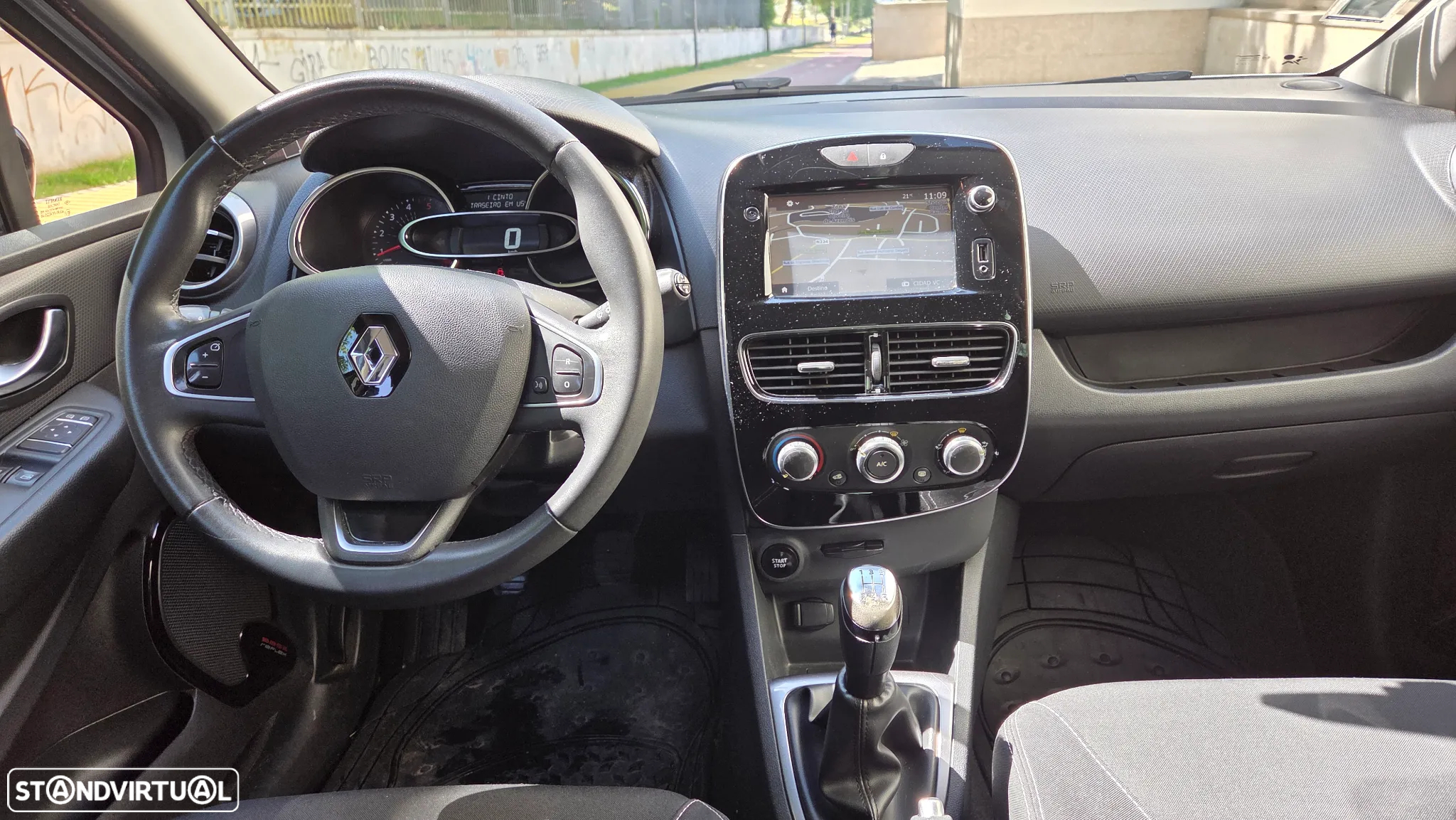 Renault Clio 1.5 dCi Limited - 8