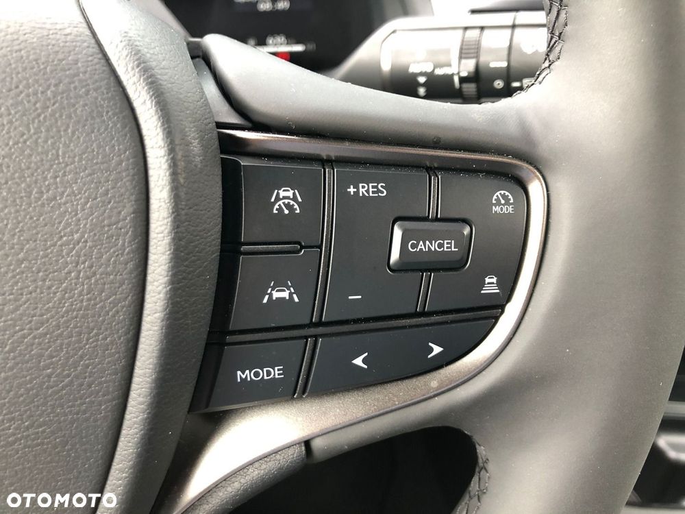 Lexus UX 300h F Sport Design - 29