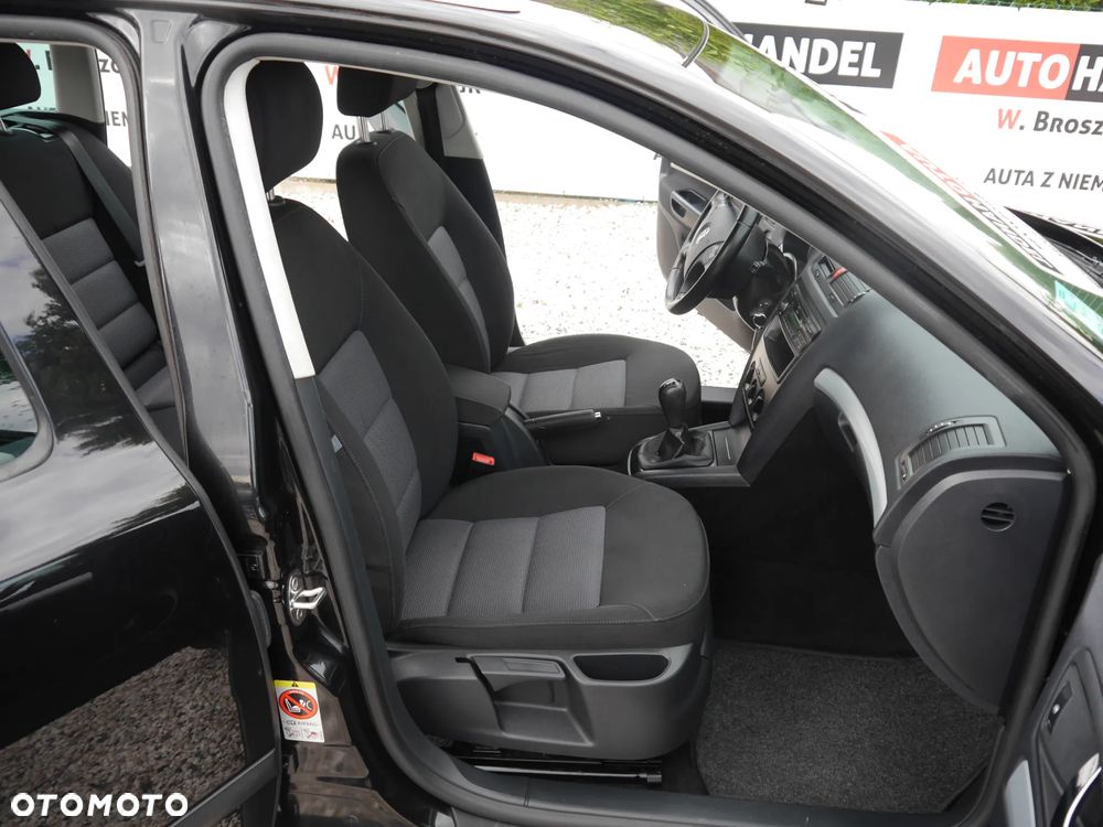 Skoda Octavia 1.6 Combi Classic - 18