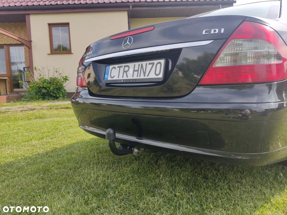 Mercedes-Benz Klasa E 200 CDI Classic - 16