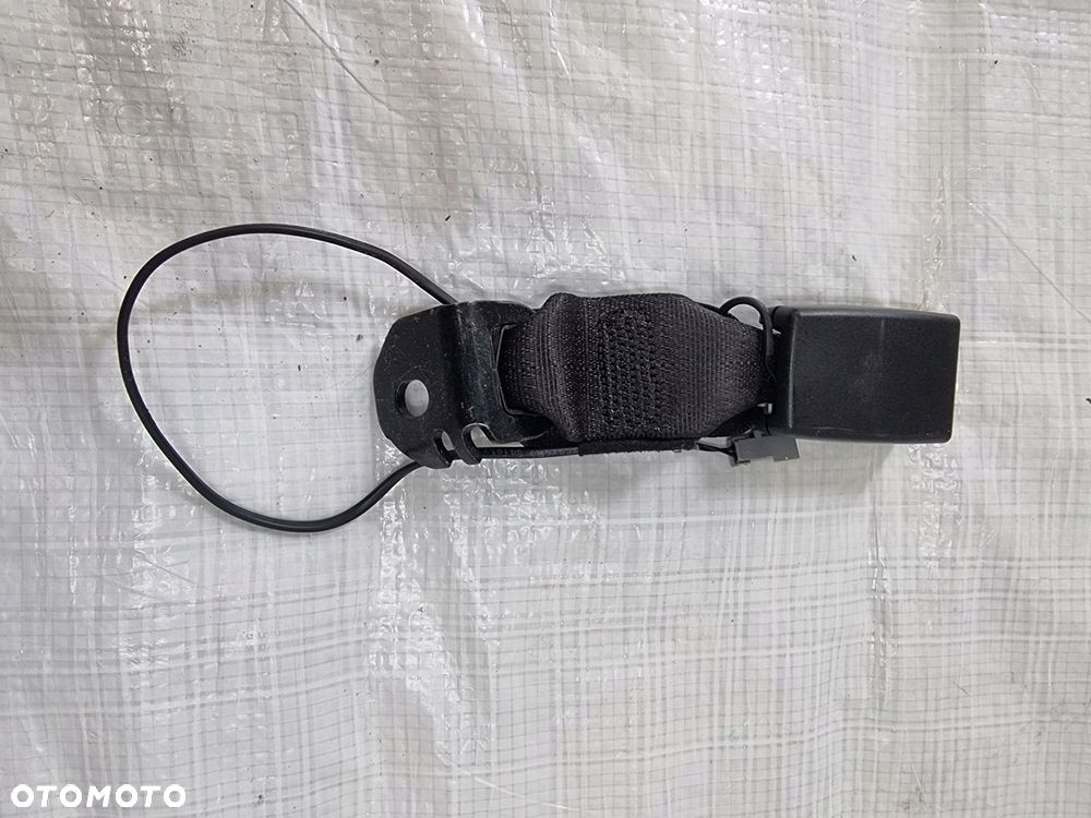 OPEL CORSA E WPINKA ZAPINKA PASA TYŁ ŚRODKOWY ŚRODEK 13427737 13427758 - 2