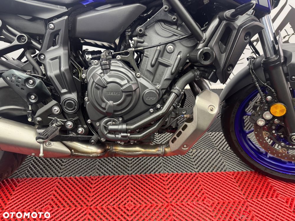 Yamaha MT - 28