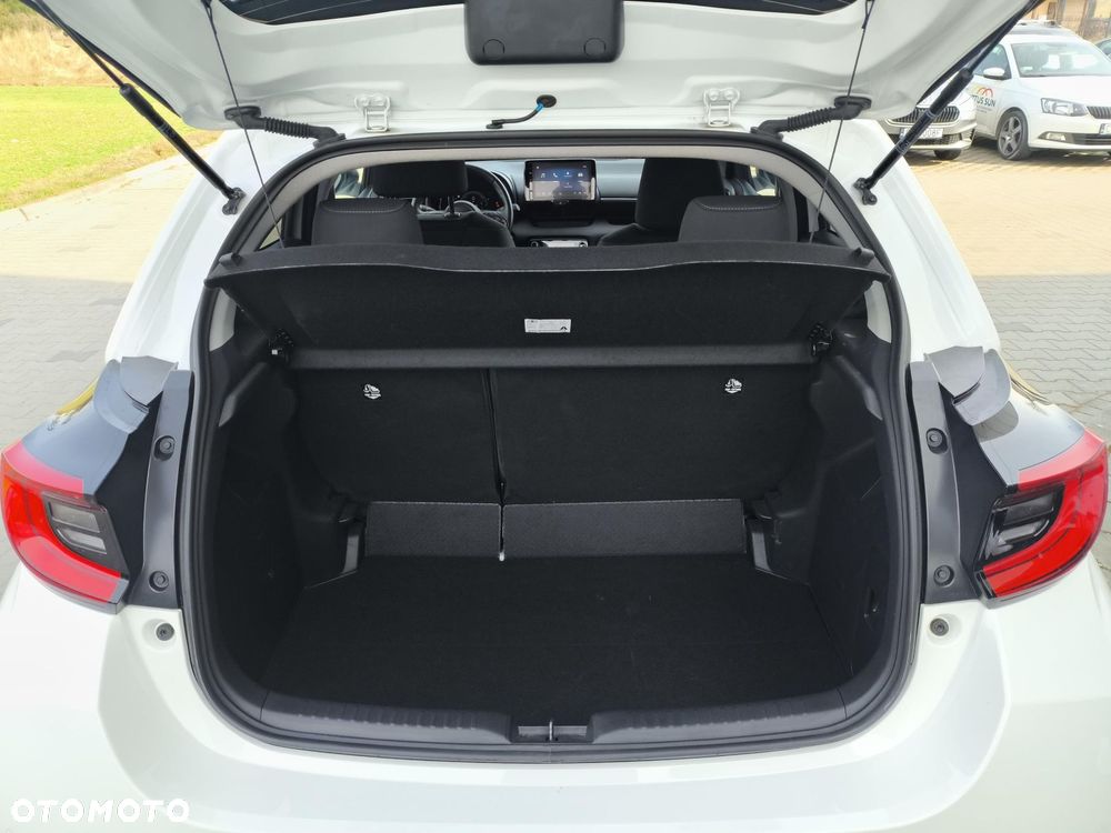 Toyota Yaris Hybrid 1.5 Style - 13