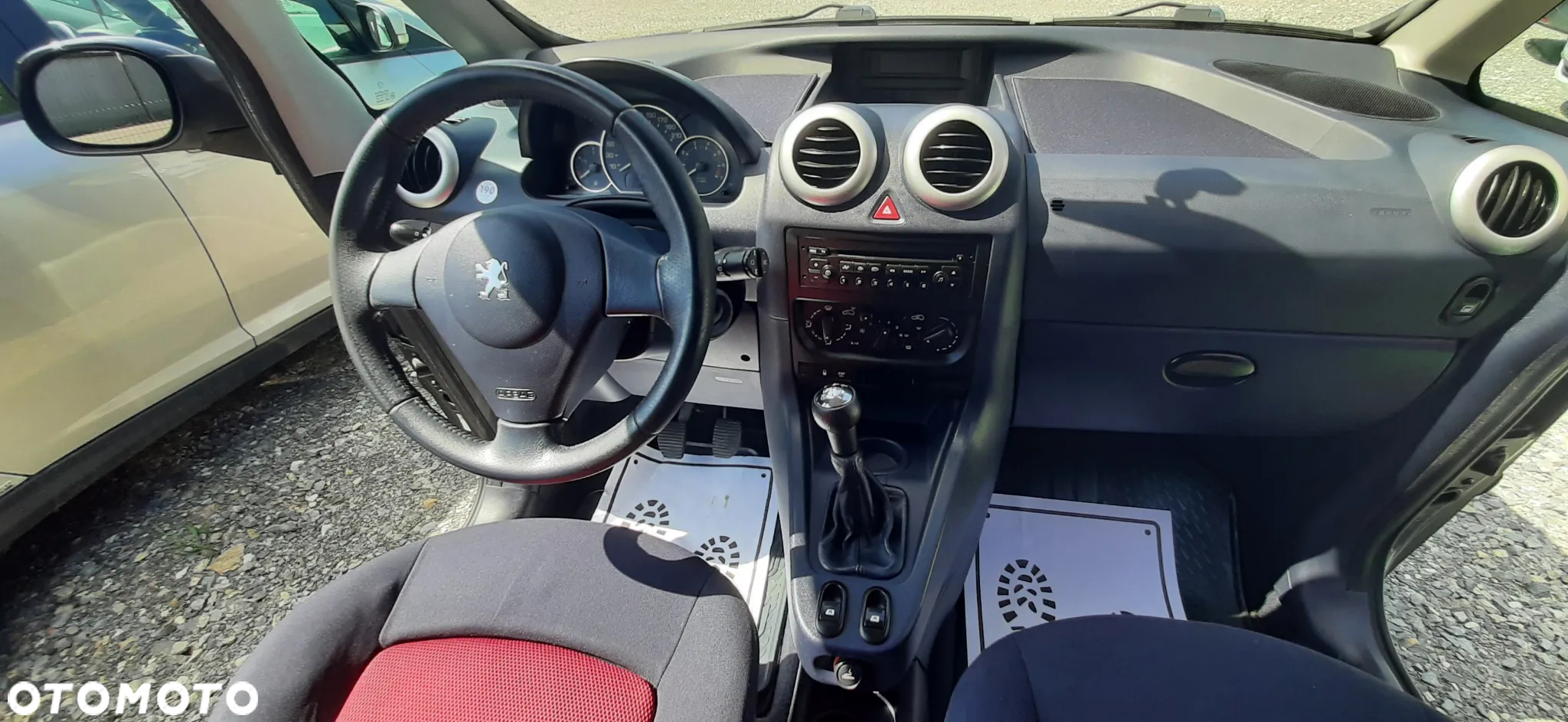 Peugeot 1007 - 37