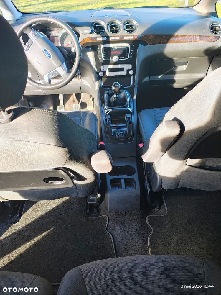 Ford Galaxy 2.0 TDCi Ghia - 12