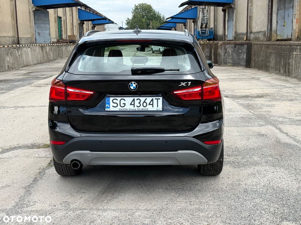 BMW X1 xDrive18d Advantage sport - 13