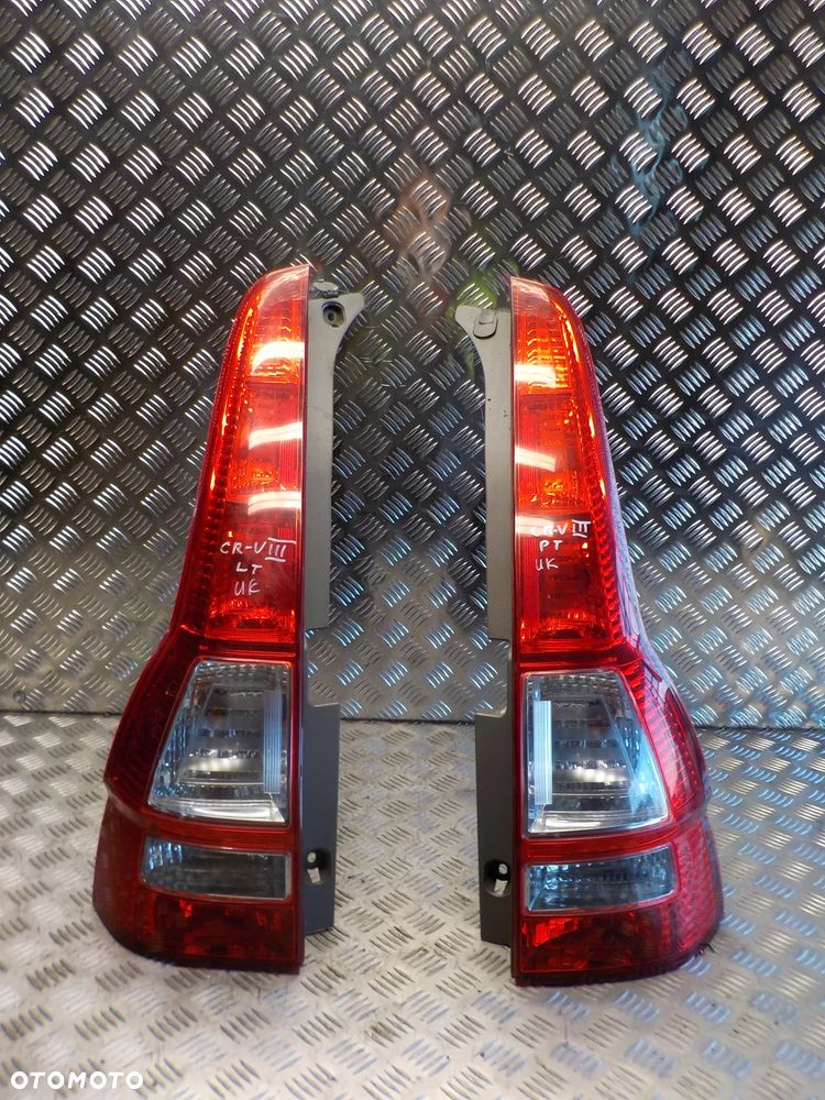 HONDA CRV III LAMPA PRAWY TYŁ PRAWA WERSJA ANGIELSKA