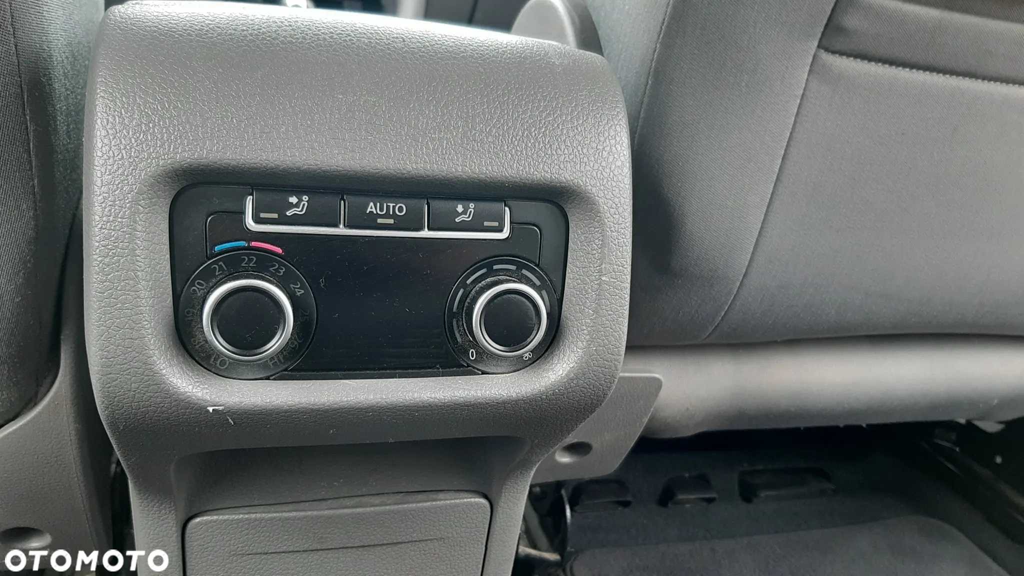 Seat Alhambra 2.0 TDI Reference DSG - 17