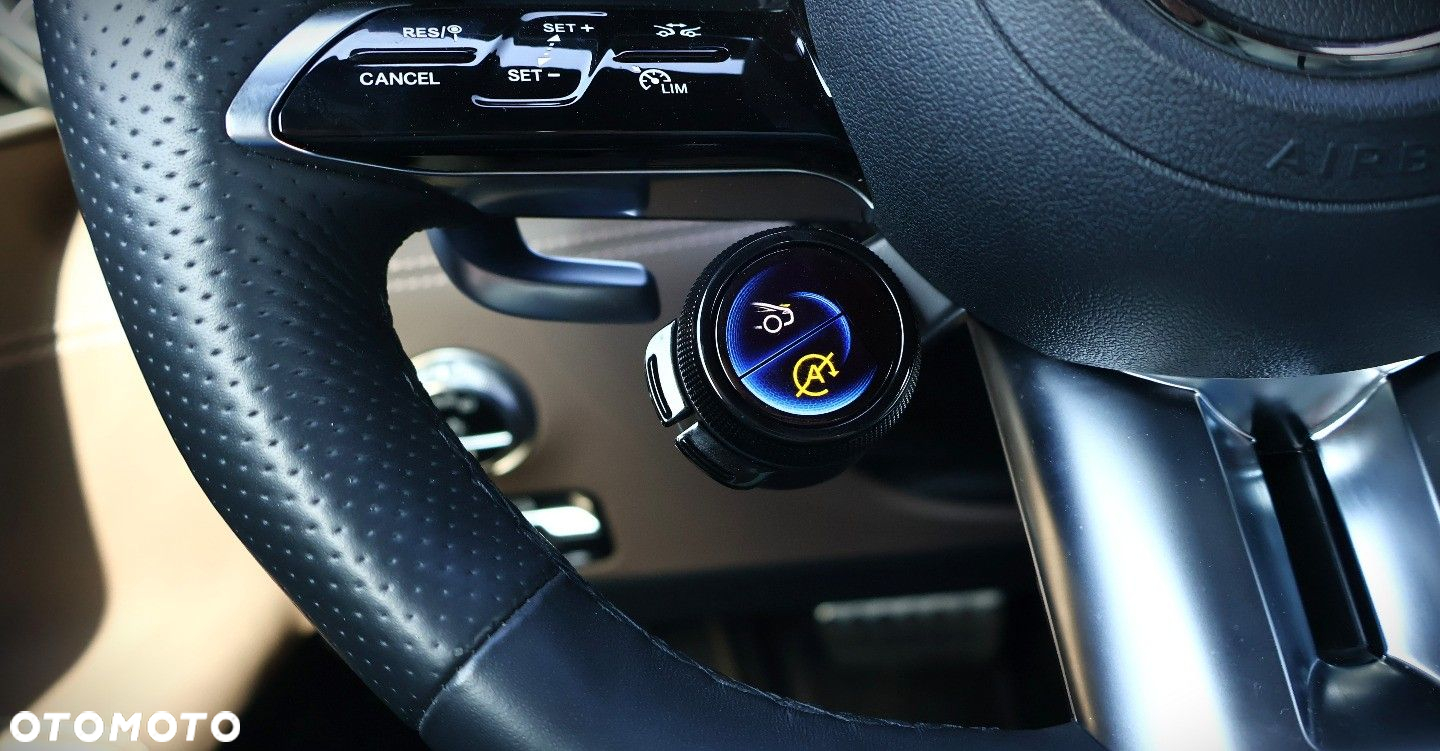 Mercedes-Benz SL - 33