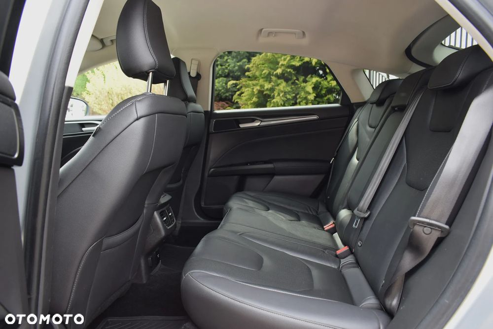 Ford Mondeo 2.0 EcoBlue Titanium - 7