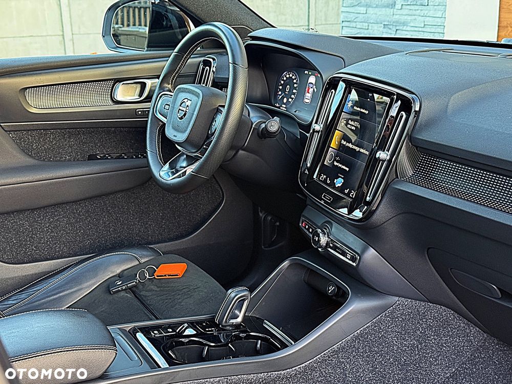 Volvo XC 40 T5 AWD R-Design - 19