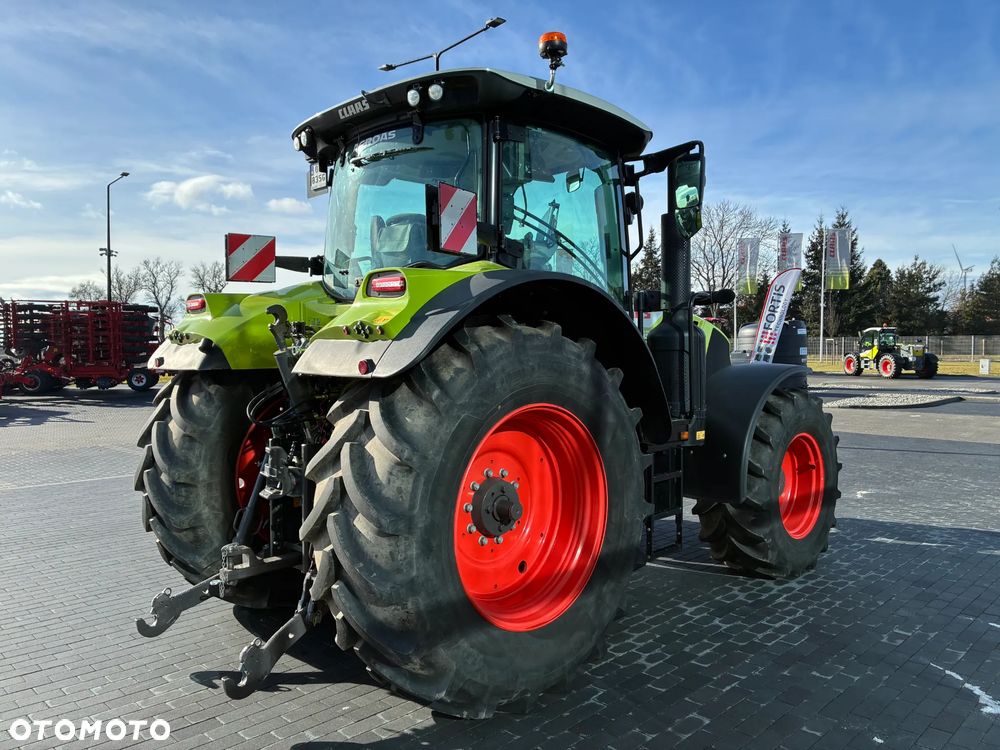 Claas ARION 630 CMATIC - 6