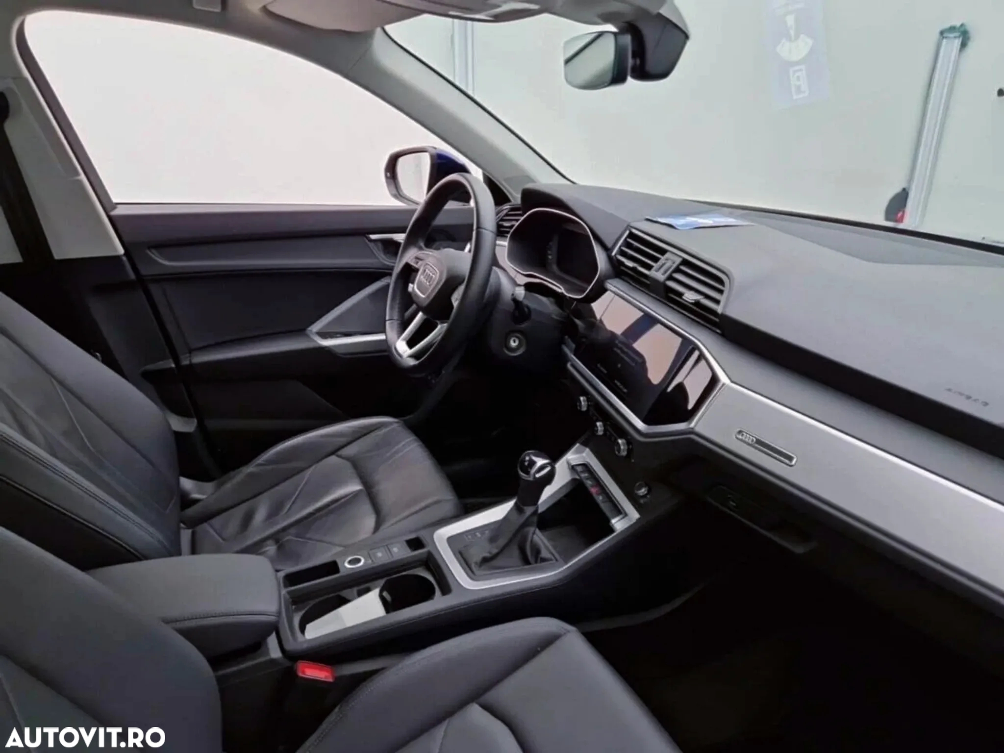 Audi Q3 45 TFSIe S tronic - 6