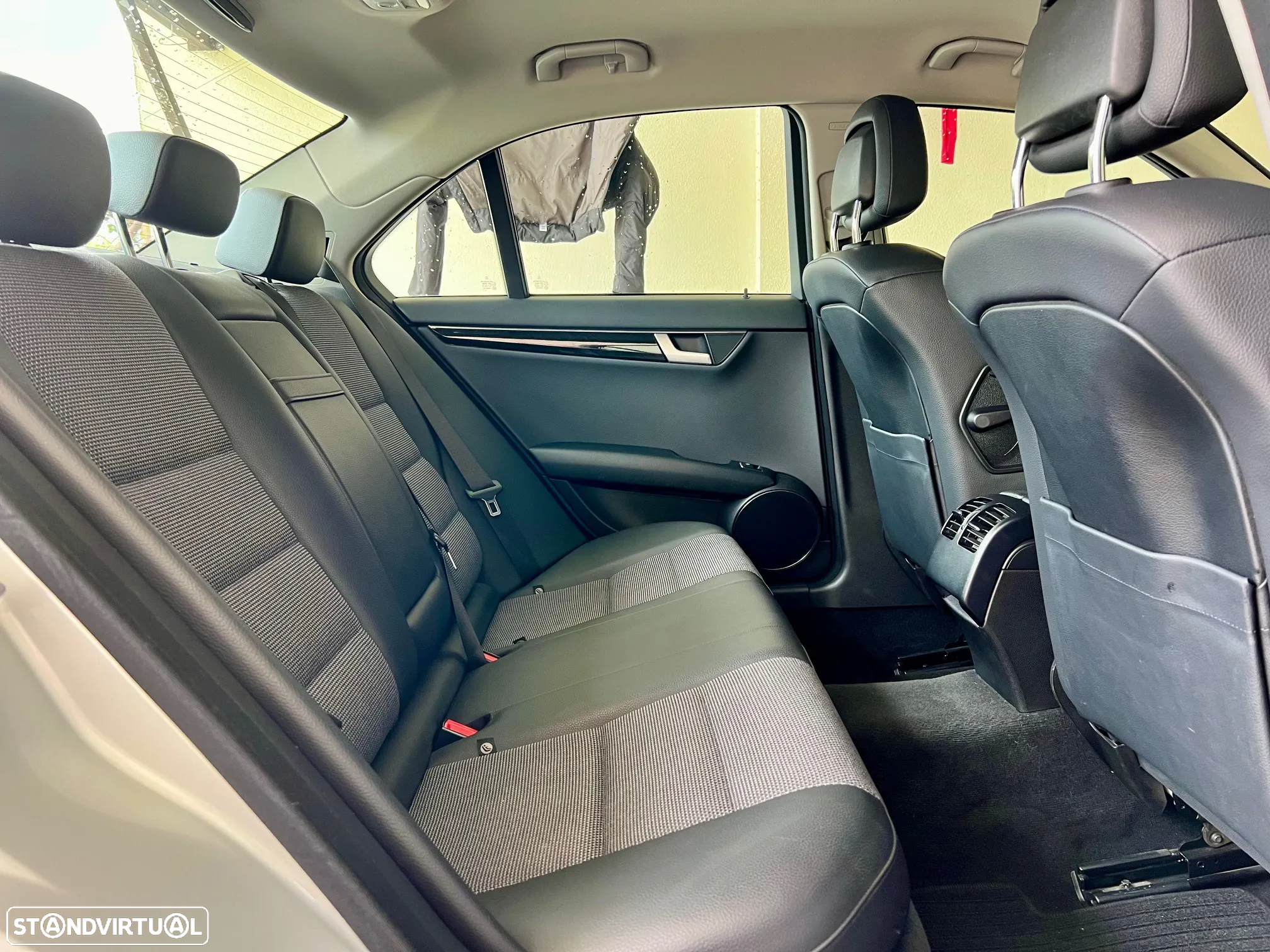 Mercedes-Benz C 220 CDi Avantgarde BE Start/Stop - 28