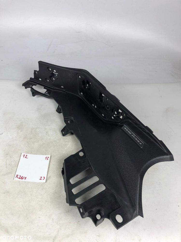 Yamaha T-MAX 530 17- Prawa Podłoga Podest Wypełnienie Osłona Nakładka - 1