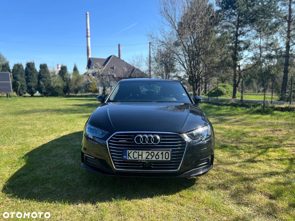 Audi A3 Sportback - 2