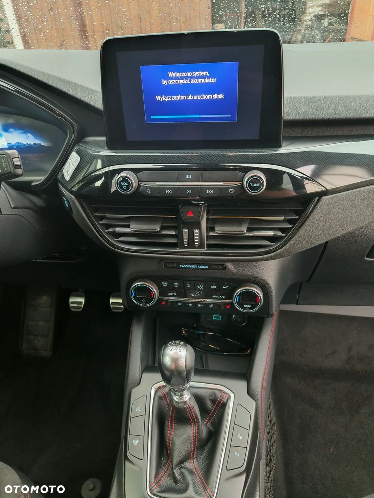 Ford Kuga 1.5 EcoBoost FWD ST-Line X - 14