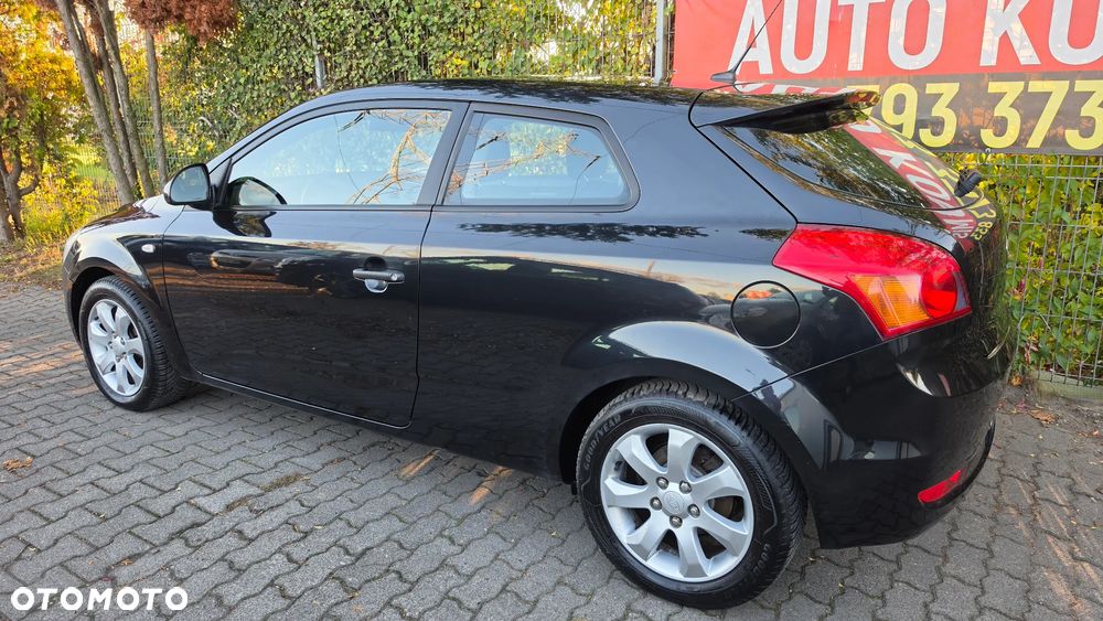 Kia Ceed - 26