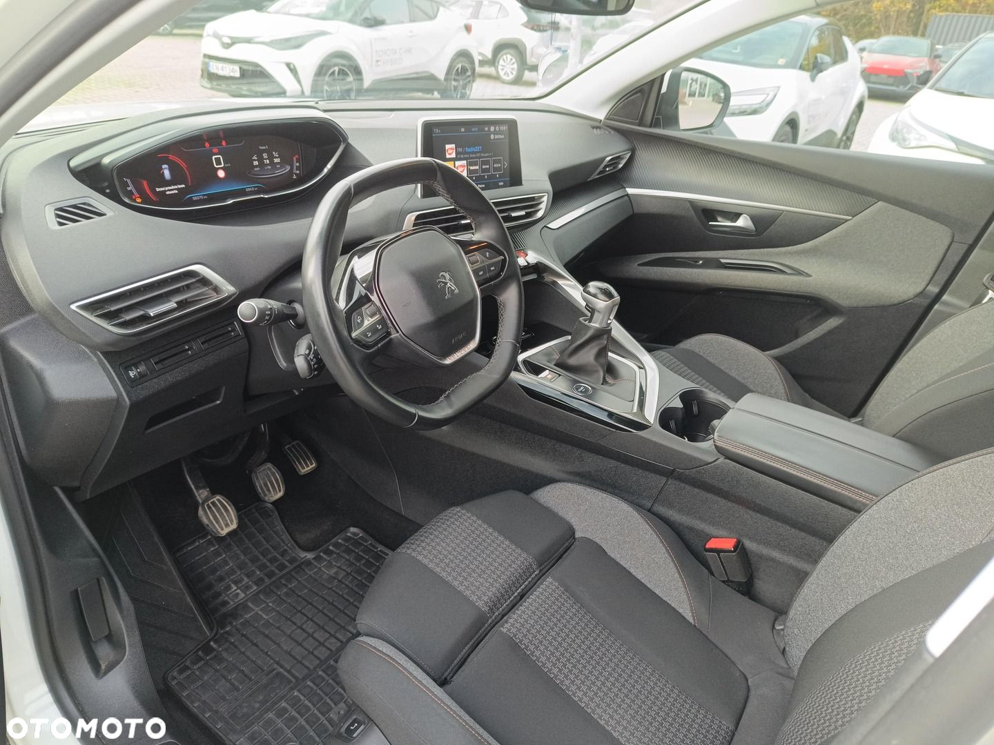 Peugeot 3008 1.2 PureTech Allure S&S - 13