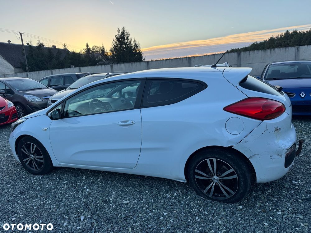 Kia ProCeed 1.4 L - 4