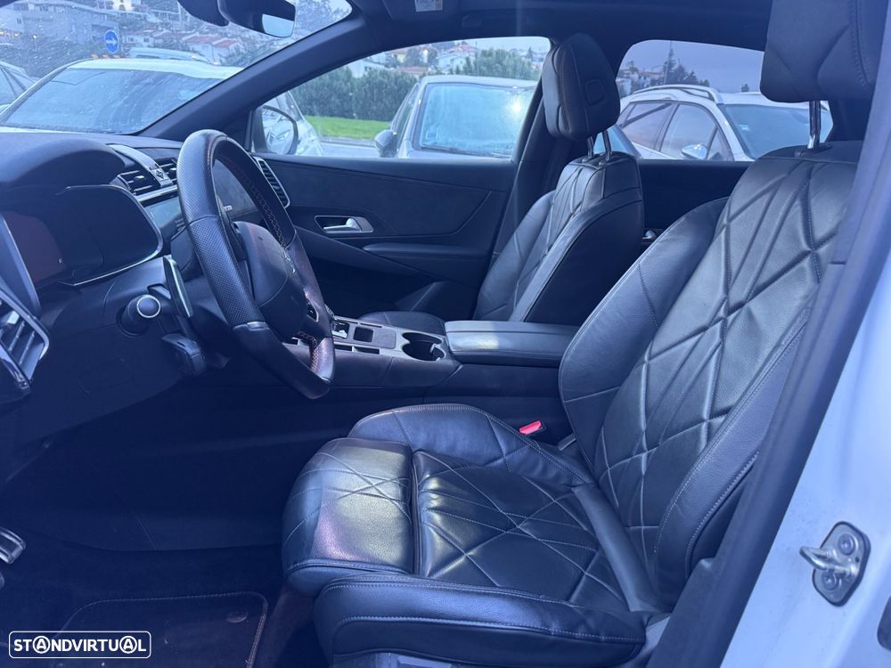 DS DS7 Crossback PureTech 130 Aut. Performance Line + - 6
