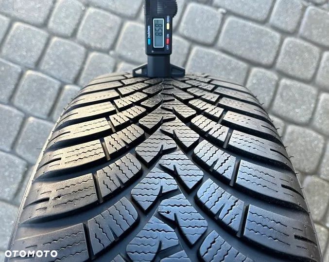 CZTERY ZIMOWE OPONY FALKEN 215/55 R17 98V  5 i 8 MM BIEŻNIKA 2021 ROK ZIMA R17 - 4