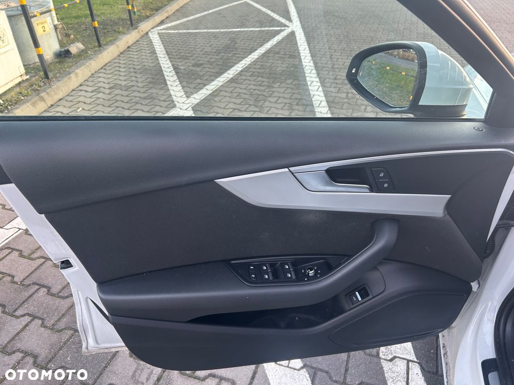 Audi A4 Avant 2.0 TDI S tronic - 25