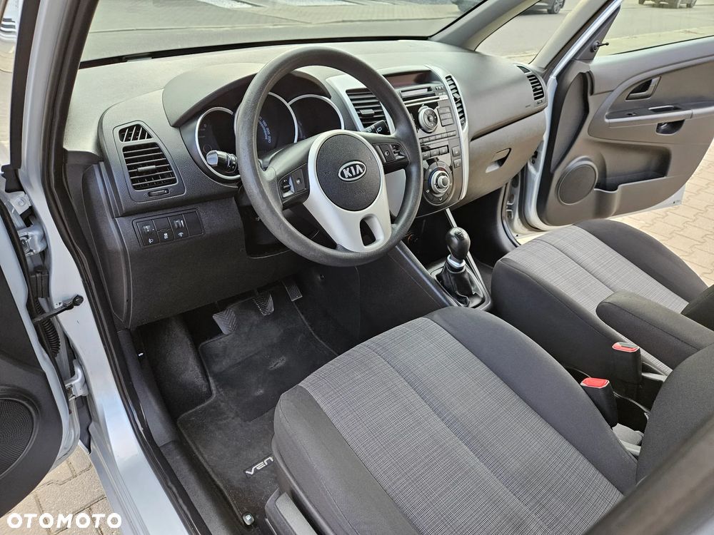 Kia Venga 1.6 CVVT Vision - 9