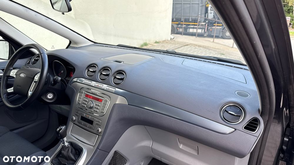 Ford S-Max 2.0 TDCi Ambiente - 28