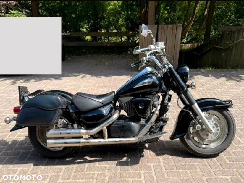 Suzuki Intruder - 1