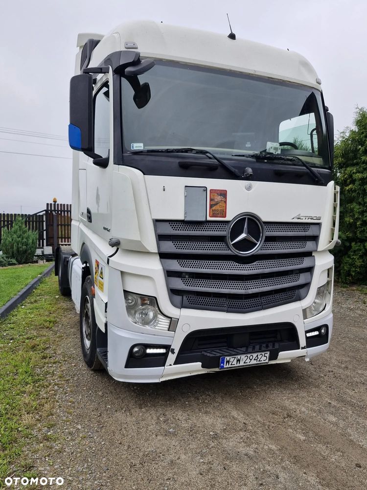 Mercedes-Benz ACTROS - 1