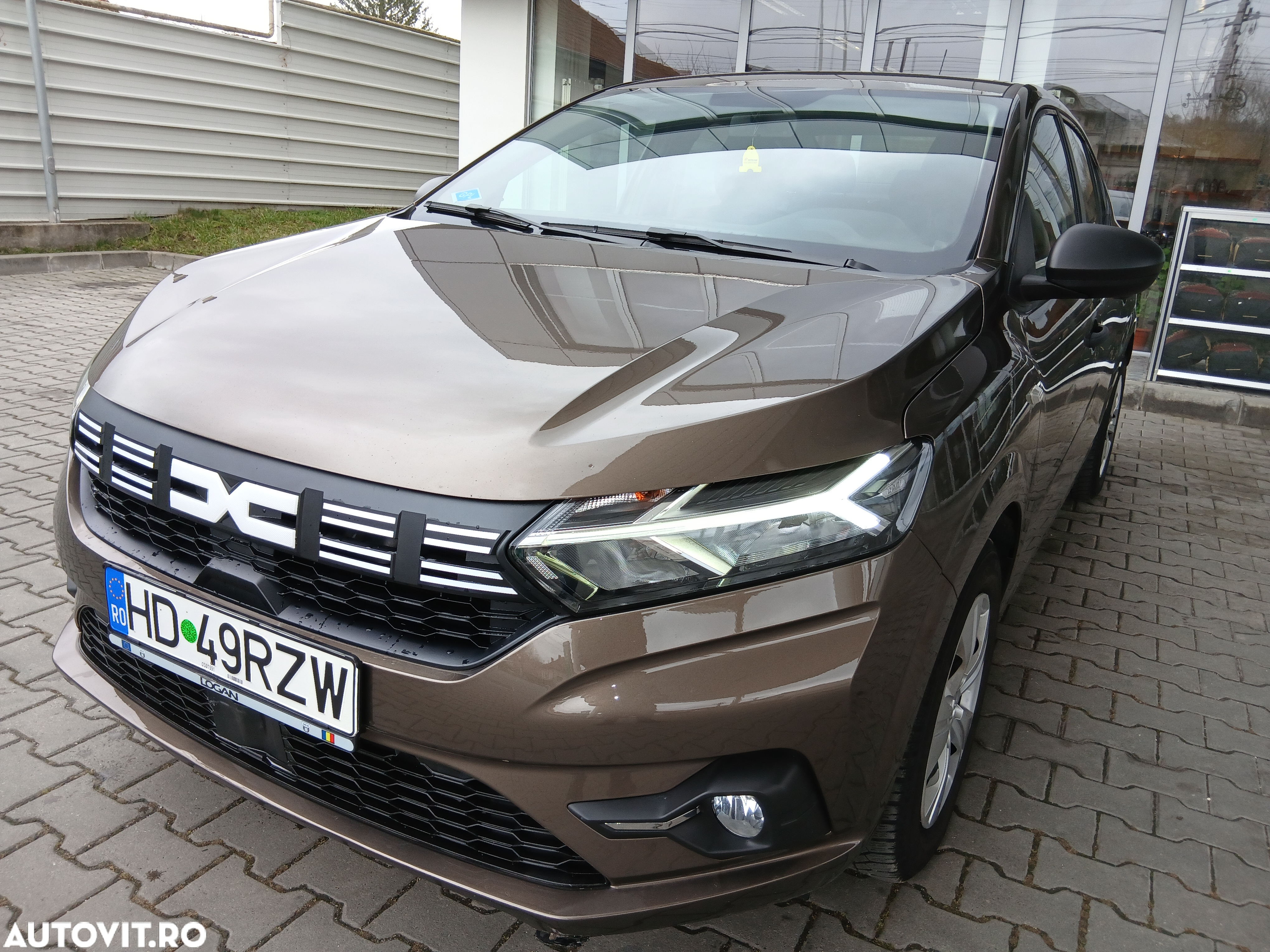 Dacia Logan TCe 90 MT6 Comfort - 3